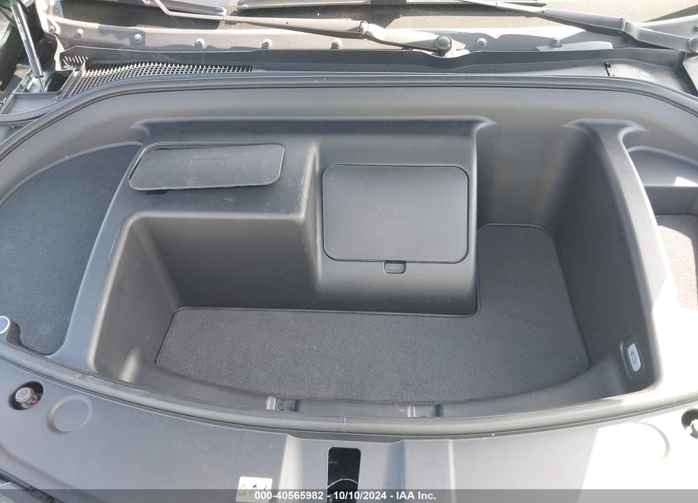 2023 VINFAST VF 8 PLUS VIN: RLLV1AFAXPH001800