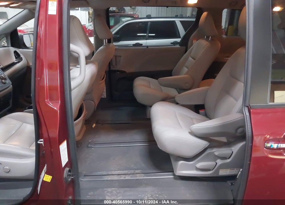 2020 TOYOTA SIENNA XLE PREMIUM VIN: 5TDDZ3DC1LS245369