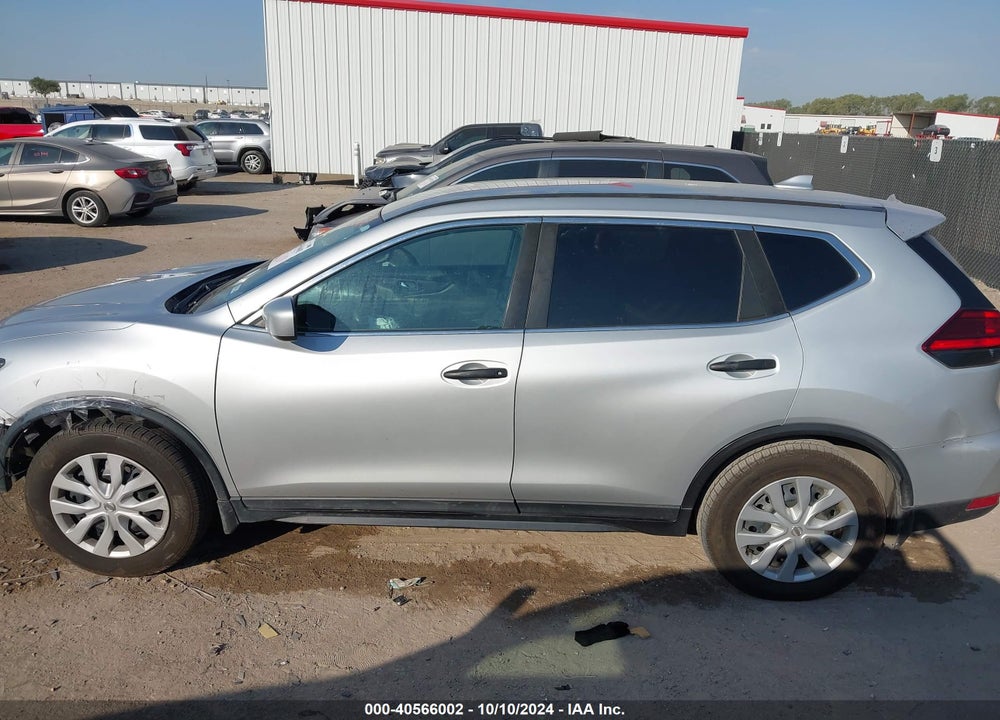 2017 NISSAN ROGUE S VIN: 5N1AT2MNXHC741517