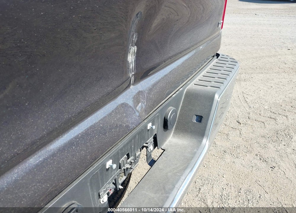 2024 CHEVROLET SILVERADO 2500HD 4WD STANDARD BED LT VIN: 2GC4YNEY4R1229921