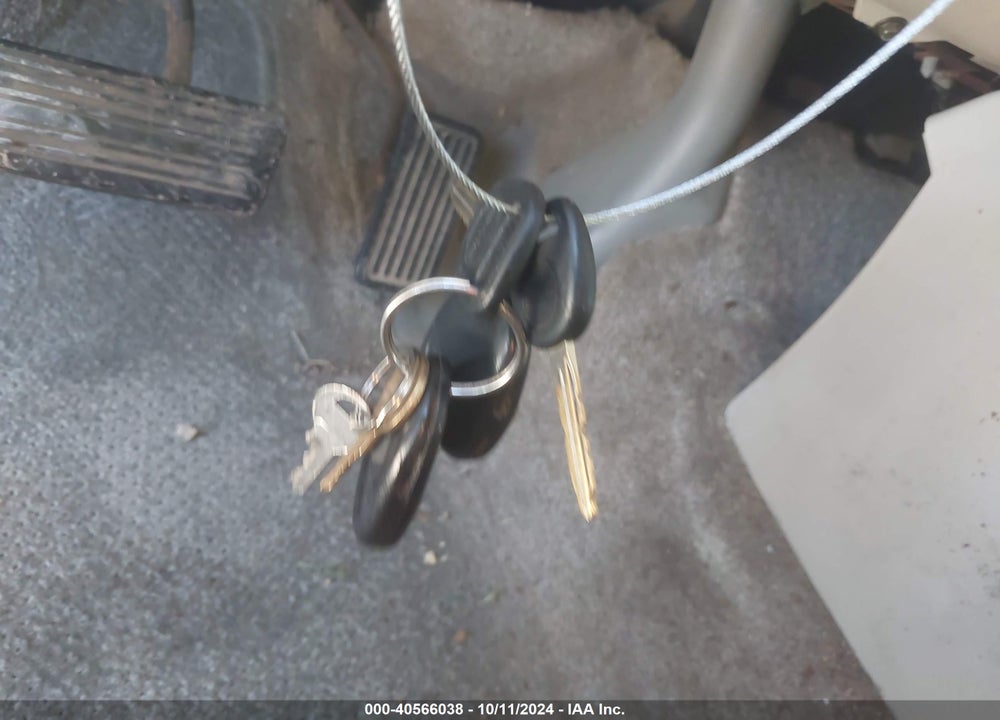 2002 GMC YUKON SLT VIN: 1GKEK13Z82J242035