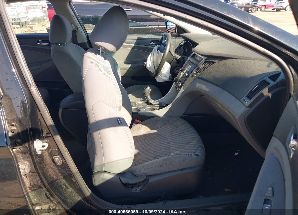 2013 HYUNDAI SONATA VIN: 5NPEB4AC9DH800546