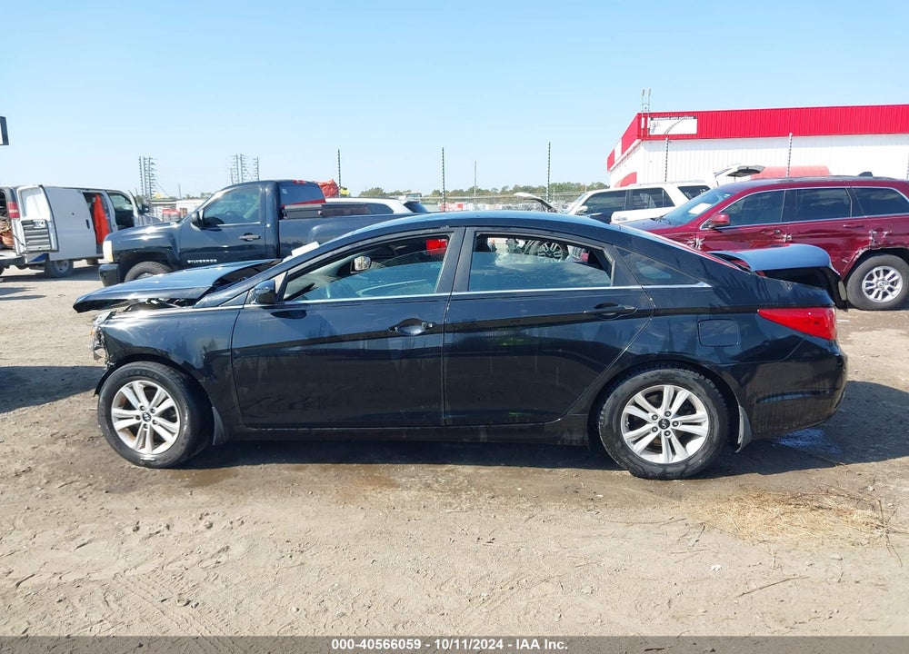2013 HYUNDAI SONATA VIN: 5NPEB4AC9DH800546