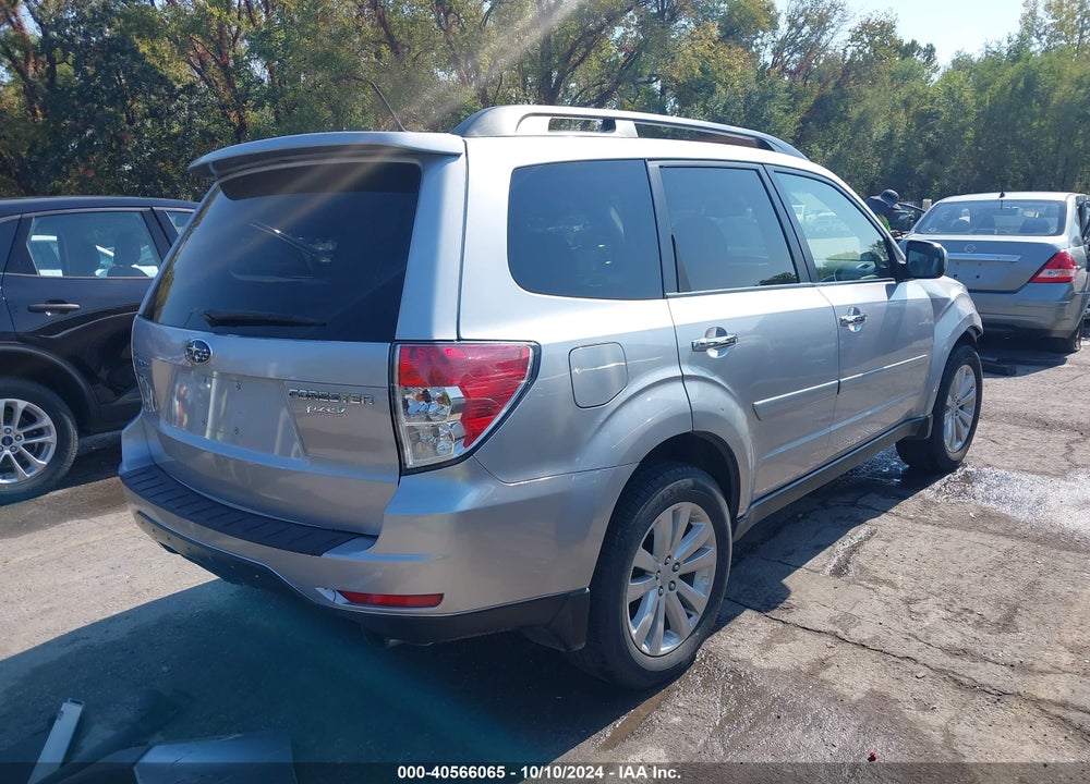 2013 SUBARU FORESTER 2.5X PREMIUM VIN: JF2SHADC7DG413446