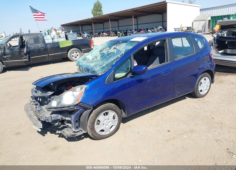 2013 HONDA FIT VIN: JHMGE8H36DC007843