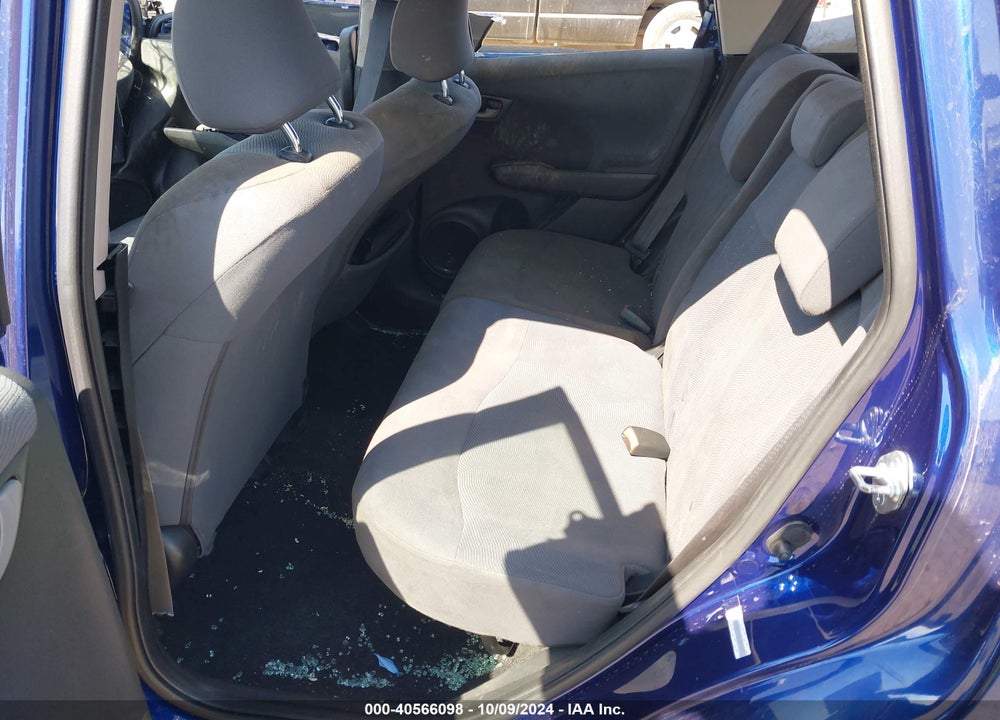 2013 HONDA FIT VIN: JHMGE8H36DC007843