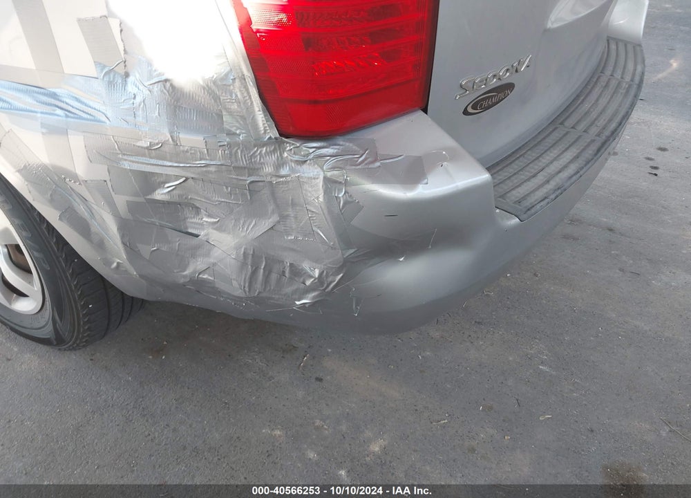 2006 KIA SEDONA EX/LX VIN: KNDMB233466066392