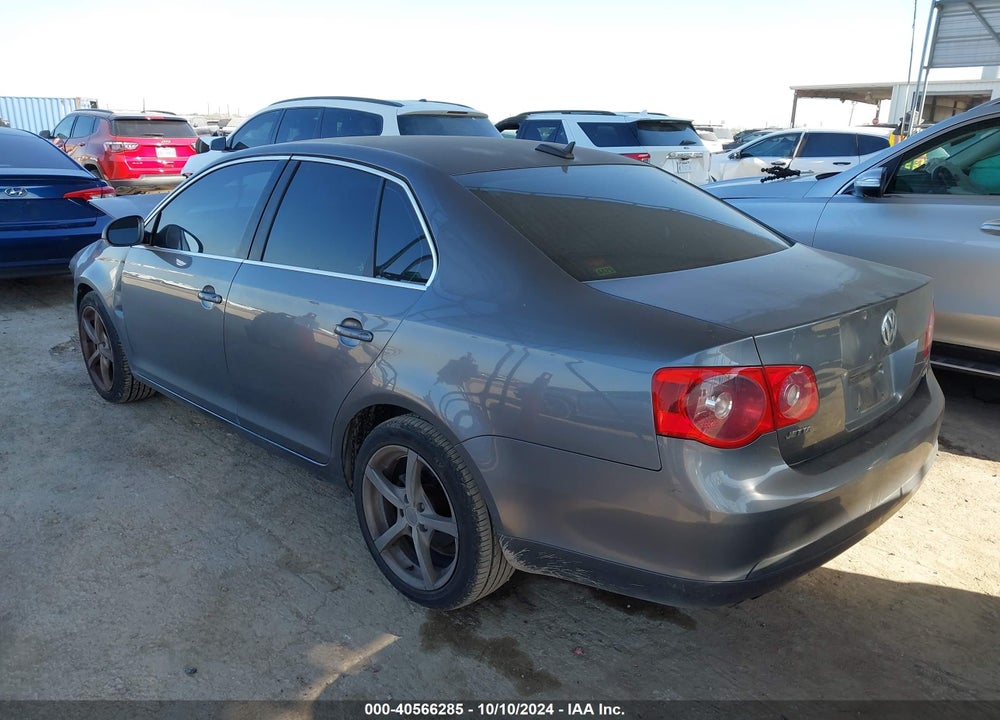 2005 VOLKSWAGEN JETTA TDI VIN: 3VWRT71K15M634684
