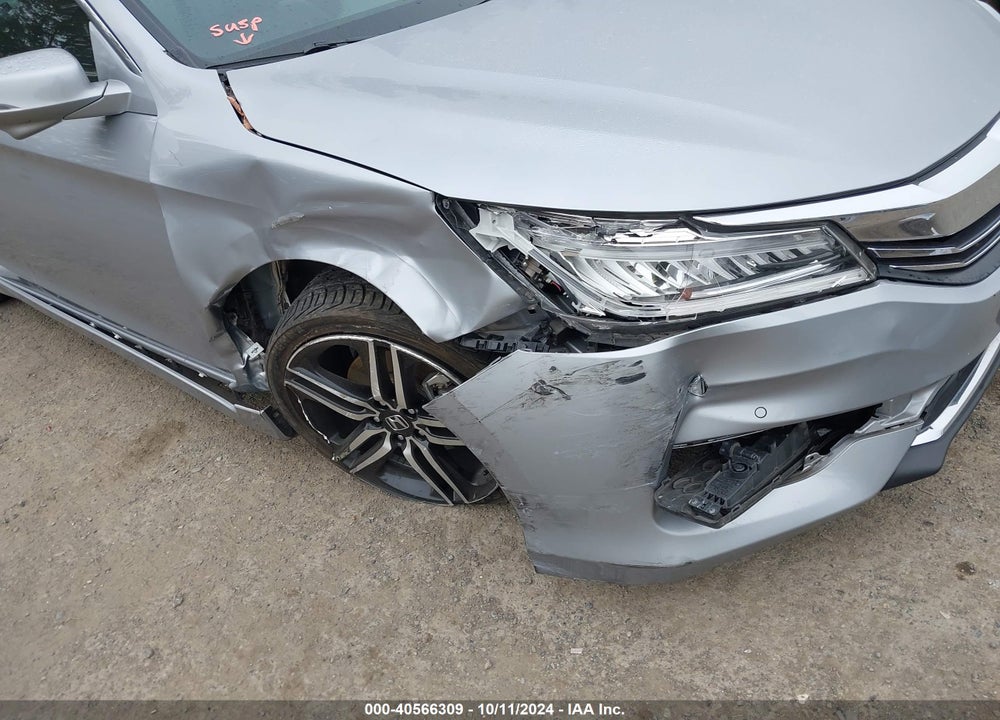 2017 HONDA ACCORD VIN: 1HGCR3F94HA009589