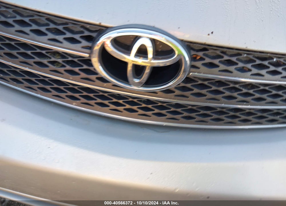 2004 TOYOTA CAMRY XLE VIN: 4T1BE32K34U275494