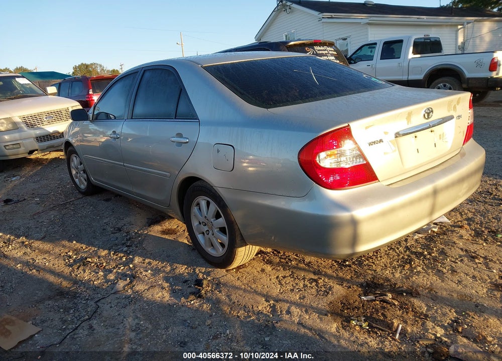 2004 TOYOTA CAMRY XLE VIN: 4T1BE32K34U275494