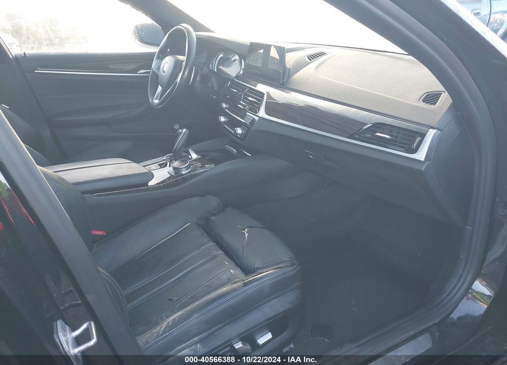2018 BMW 540I VIN: WBAJE5C53JWA92570