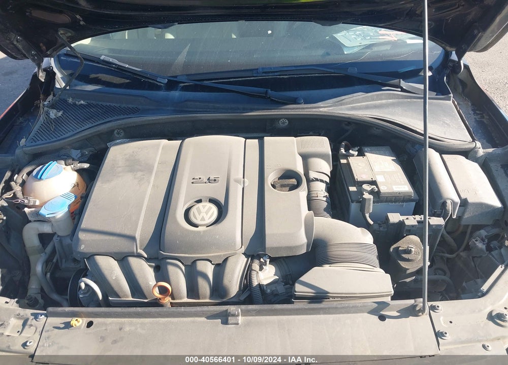 2012 VOLKSWAGEN PASSAT 2.5L SE VIN: 1VWBP7A3XCC082504
