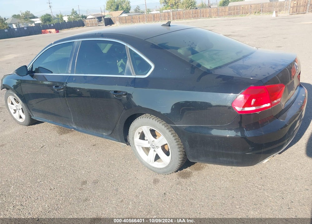 2012 VOLKSWAGEN PASSAT 2.5L SE VIN: 1VWBP7A3XCC082504