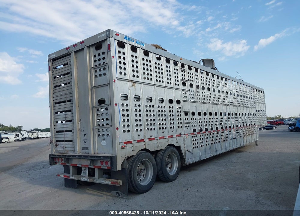 2010 M H EBY TRAILERS LIVESTOCK VIN: 4A2LD512XA3002774