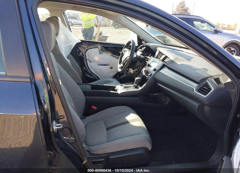 2017 HONDA CIVIC LX VIN: 2HGFC2F56HH547895
