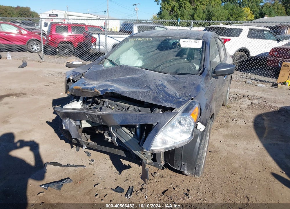 2018 NISSAN VERSA 1.6 SV VIN: 3N1CN7AP8JL813855