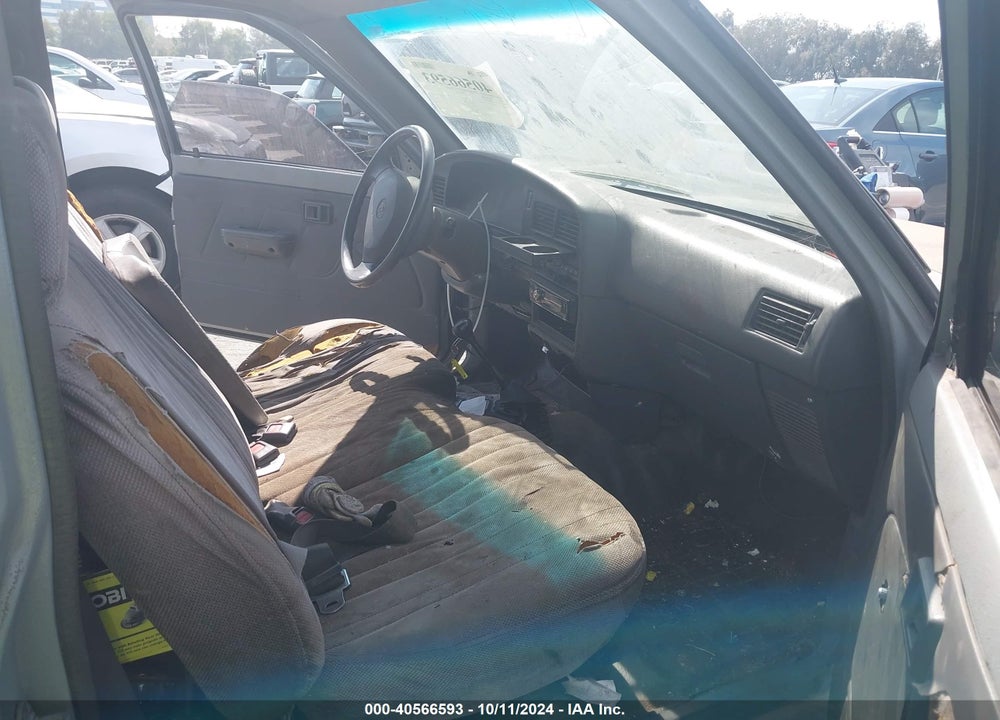 1993 TOYOTA PICKUP CAB CHASSIS SUPER LONG WB VIN: JT5VN94T8P0032815