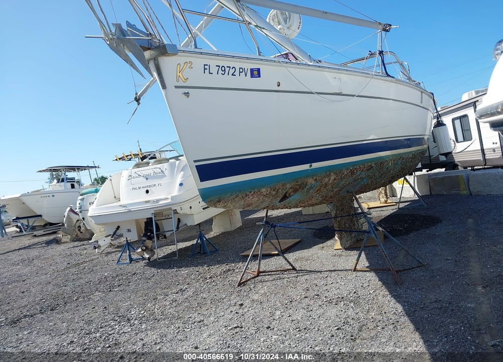 2004 HUNTER 31FT SAILBOAT VIN: HUN33160C404