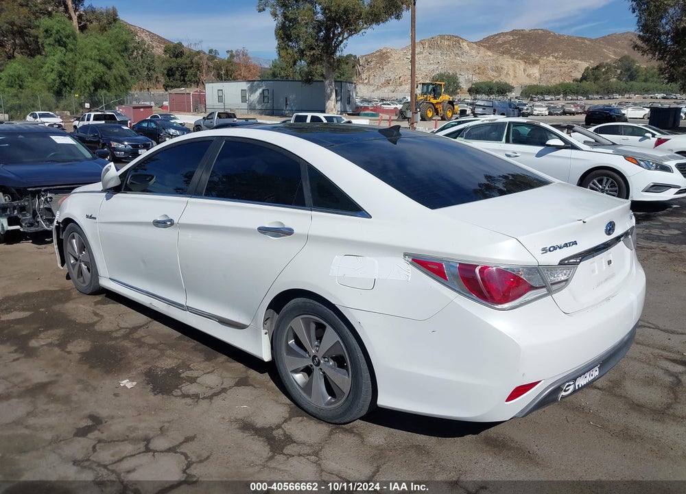 2012 HYUNDAI SONATA HYBRID VIN: KMHEC4A46CA023475