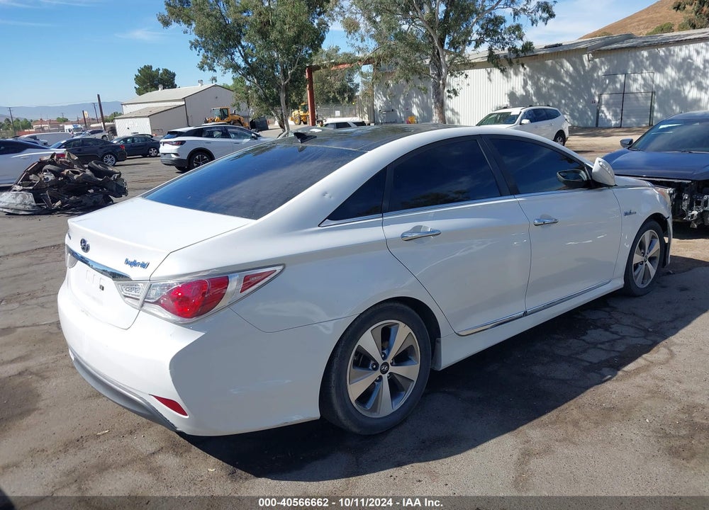 2012 HYUNDAI SONATA HYBRID VIN: KMHEC4A46CA023475