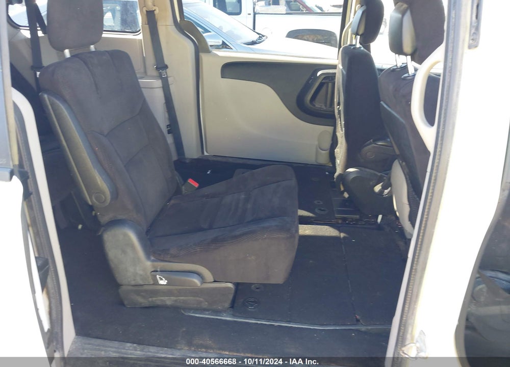 2014 DODGE GRAND CARAVAN SXT VIN: 2C4RDGCG3ER320049