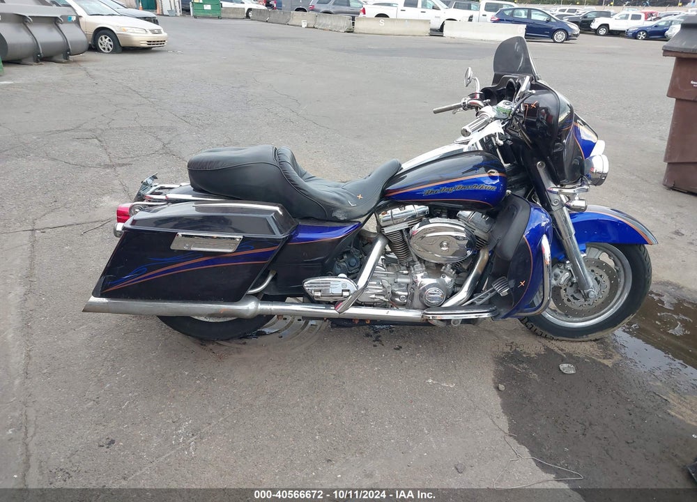 2004 HARLEY-DAVIDSON FLHTCSE VIN: 1HD1PJE134Y951371