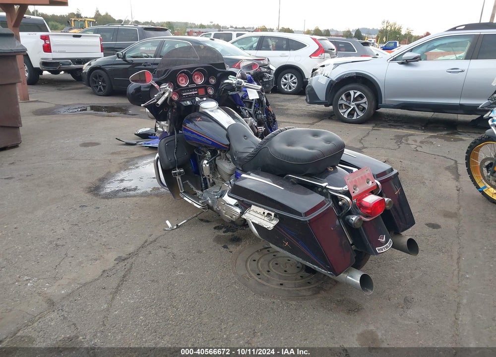 2004 HARLEY-DAVIDSON FLHTCSE VIN: 1HD1PJE134Y951371