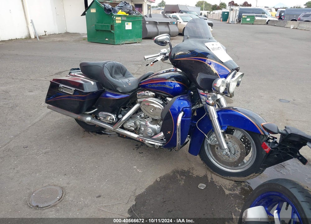 2004 HARLEY-DAVIDSON FLHTCSE VIN: 1HD1PJE134Y951371