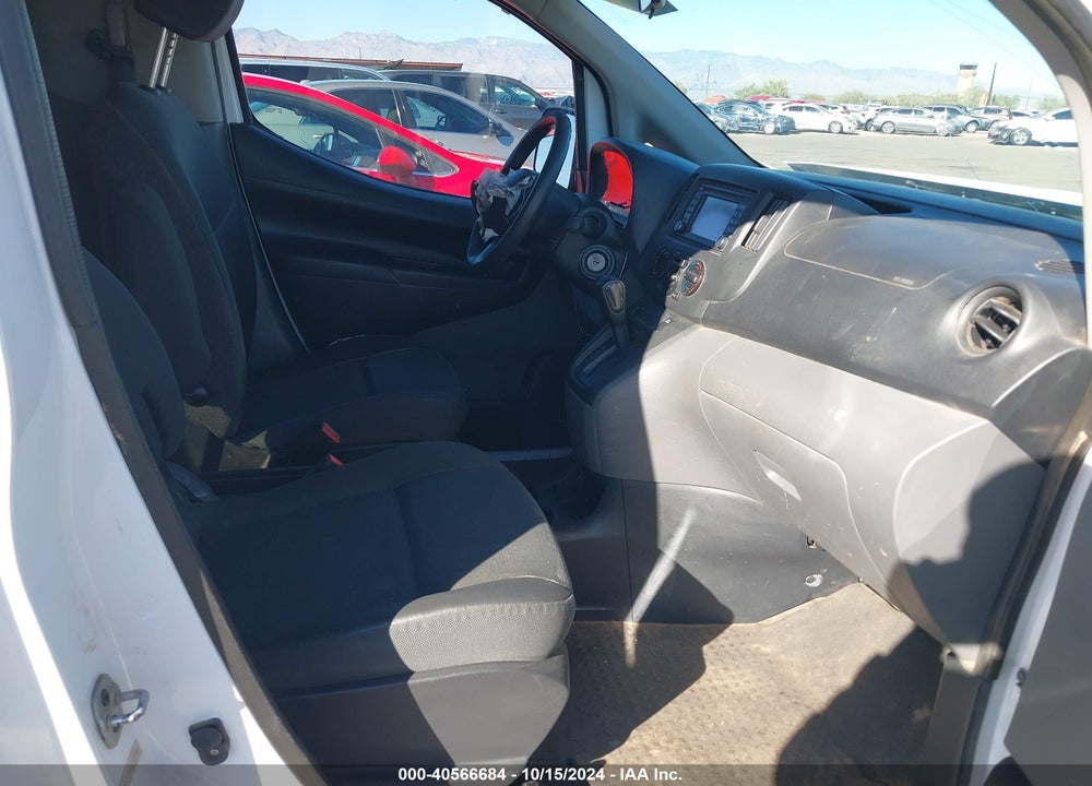 2015 NISSAN NV200 S/SV VIN: 3N6CM0KN4FK721740