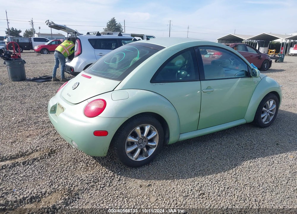 2002 VOLKSWAGEN NEW BEETLE GLX VIN: 3VWDD21C32M409827