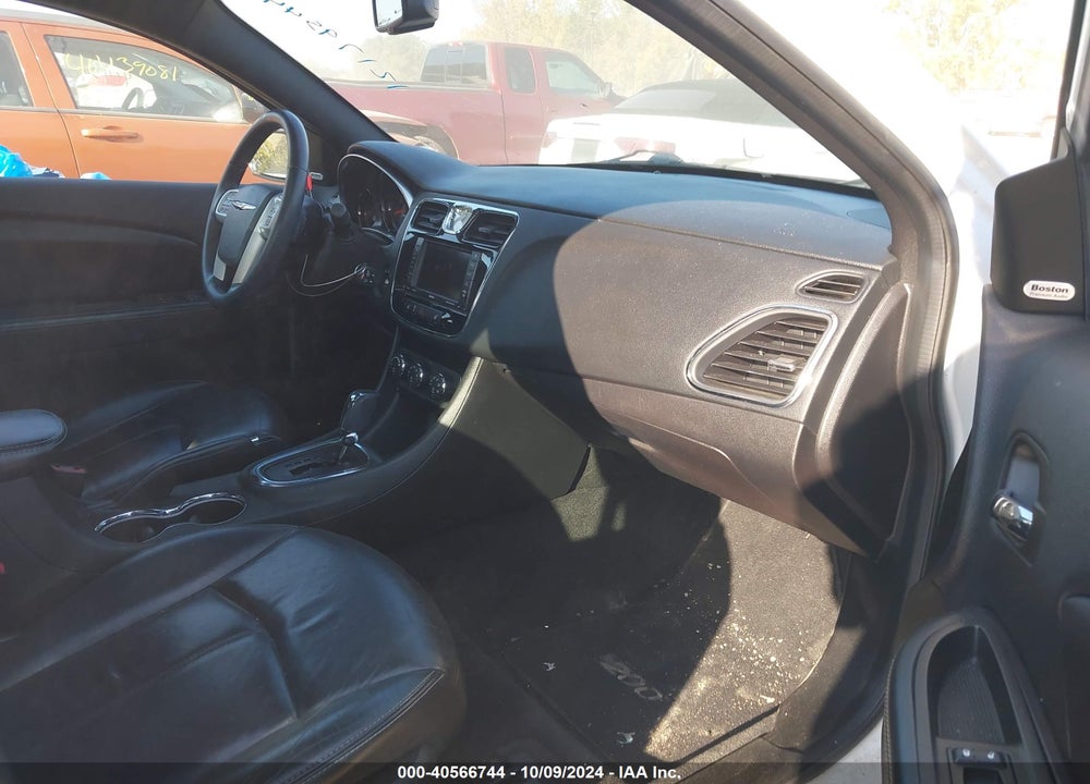2014 CHRYSLER 200 VIN: 1C3CCBCG2EN151512