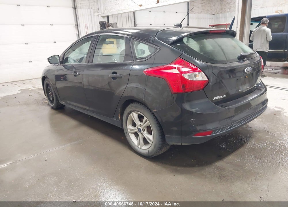 2013 FORD FOCUS SE VIN: 1FADP3K2XDL267850