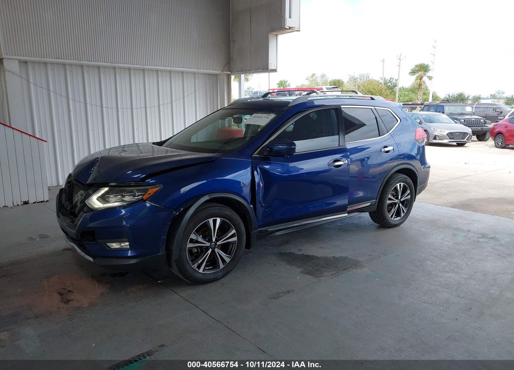 2017 NISSAN ROGUE SL VIN: 5N1AT2MT8HC816052