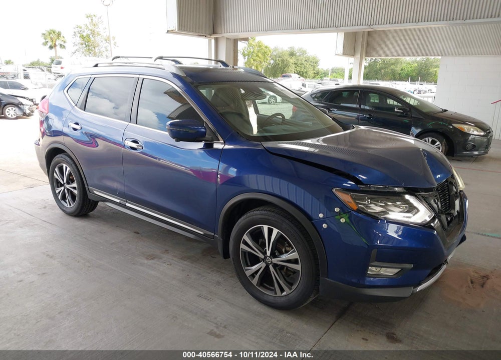 2017 NISSAN ROGUE SL VIN: 5N1AT2MT8HC816052
