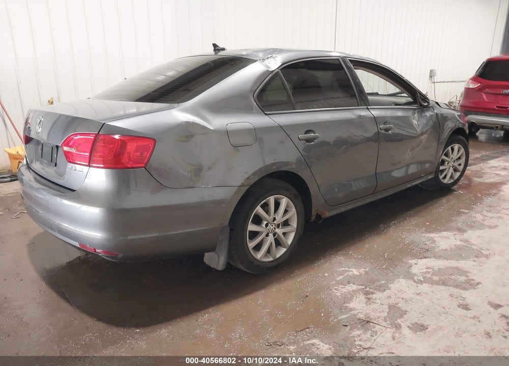 2012 VOLKSWAGEN JETTA 2.5L SE VIN: 3VWDP7AJXCM377205