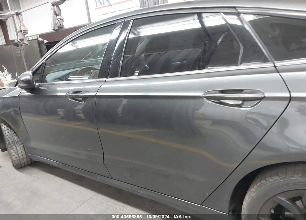 2019 FORD FUSION SE VIN: 3FA6P0HD0KR176665