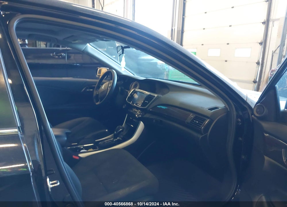 2017 HONDA ACCORD EX VIN: 1HGCR2F01HA116806