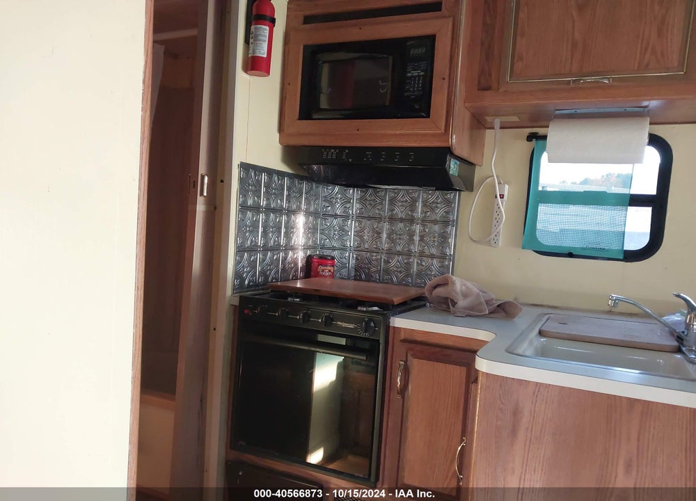 1992 FORD ECONOLINE E350 CUTAWAY VAN VIN: 1FDKE30G0NHB03478