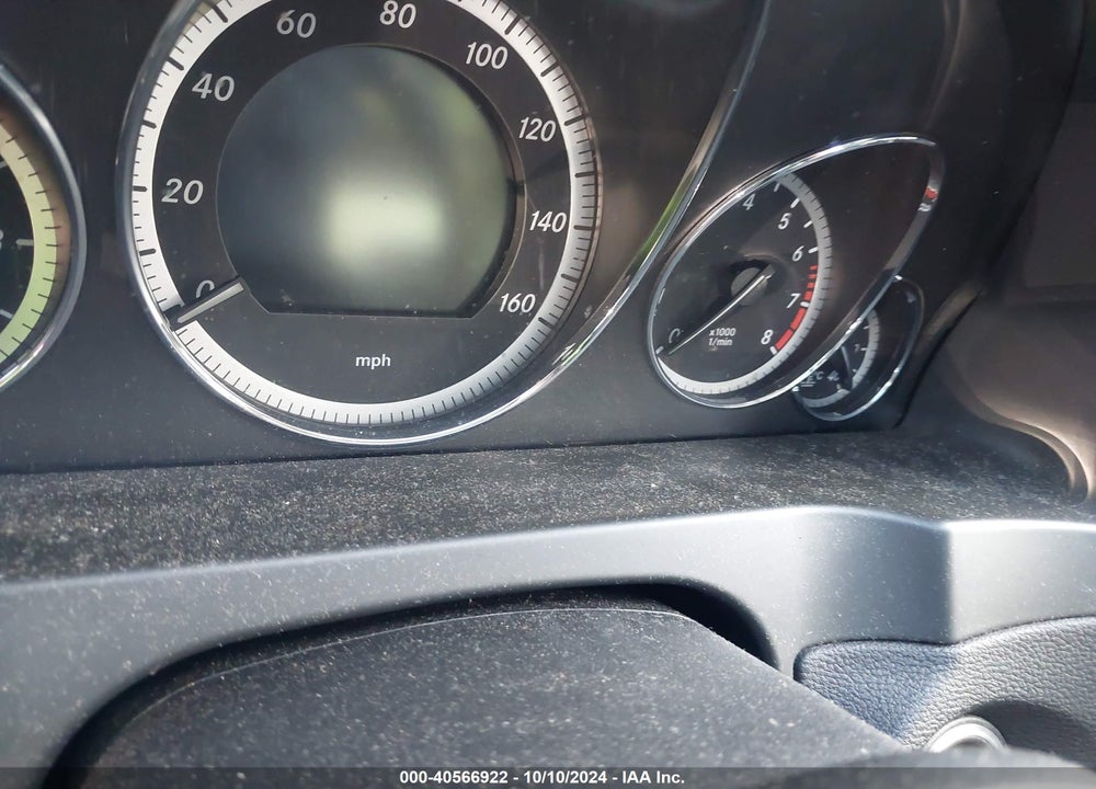 2011 MERCEDES-BENZ E 550 VIN: WDDKJ7CB1BF070608
