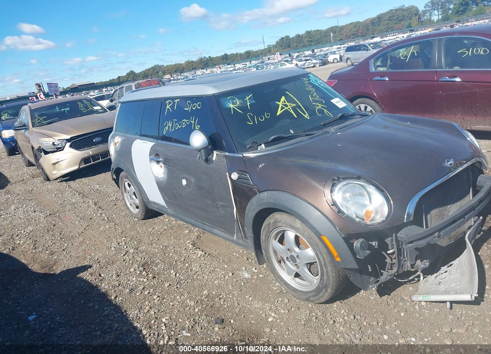 2009 MINI COOPER CLUBMAN VIN: WMWML33589TP97639