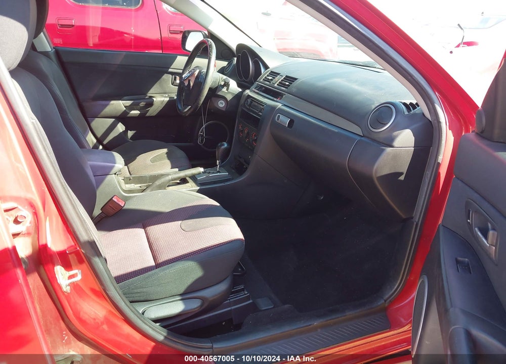 2005 MAZDA 3 S VIN: JM1BK323351285161