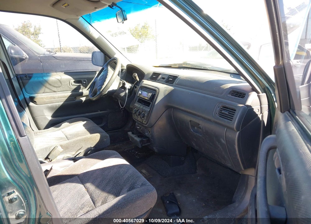 1999 HONDA CR-V LX VIN: JHLRD1846XC065472