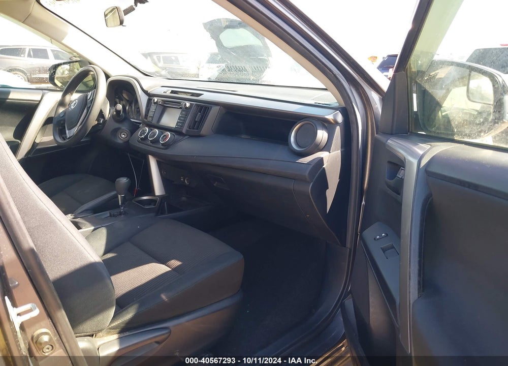 2016 TOYOTA RAV4 LE VIN: JTMBFREV2GJ087405