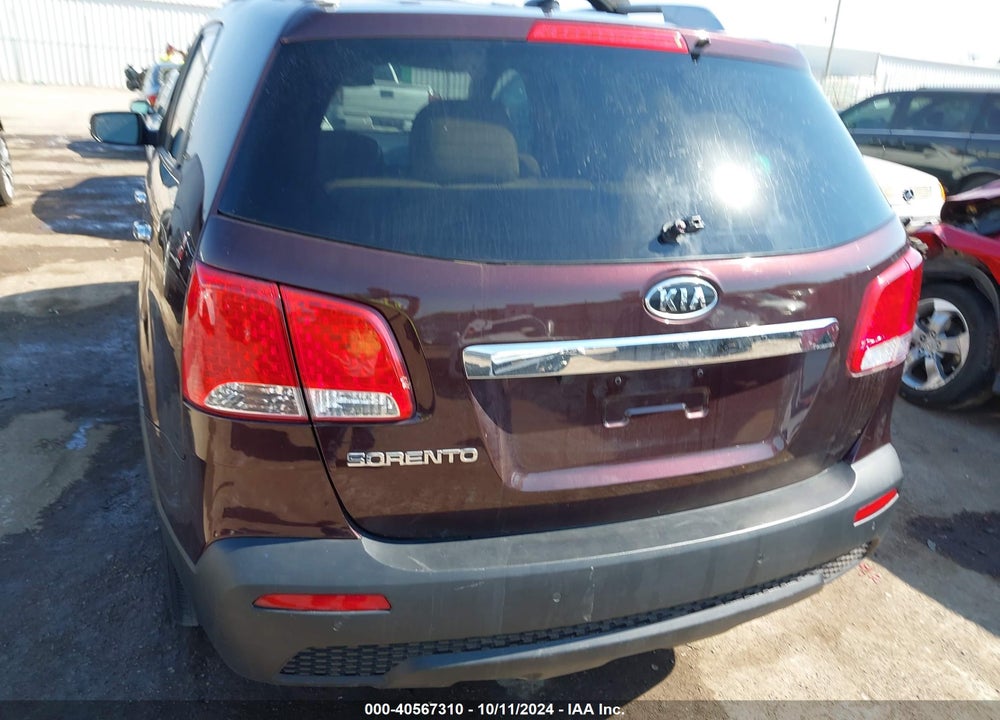 2012 KIA SORENTO LX VIN: 5XYKT4A64CG254318