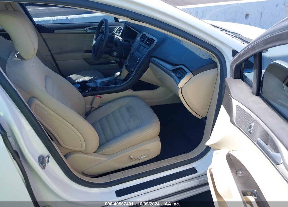2015 FORD FUSION SE VIN: 3FA6P0H7XFR151613