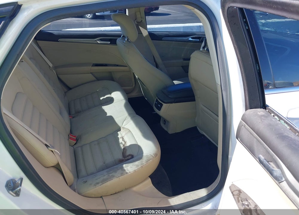 2015 FORD FUSION SE VIN: 3FA6P0H7XFR151613