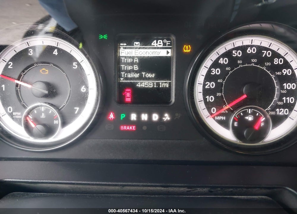 2022 RAM 1500 CLASSIC TRADESMAN 4X4 6'4 BOX VIN: 1C6RR7FG6NS226590