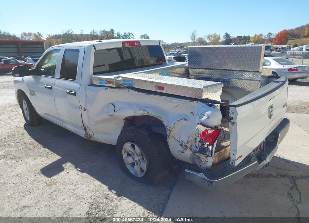 2022 RAM 1500 CLASSIC TRADESMAN 4X4 6'4 BOX VIN: 1C6RR7FG6NS226590