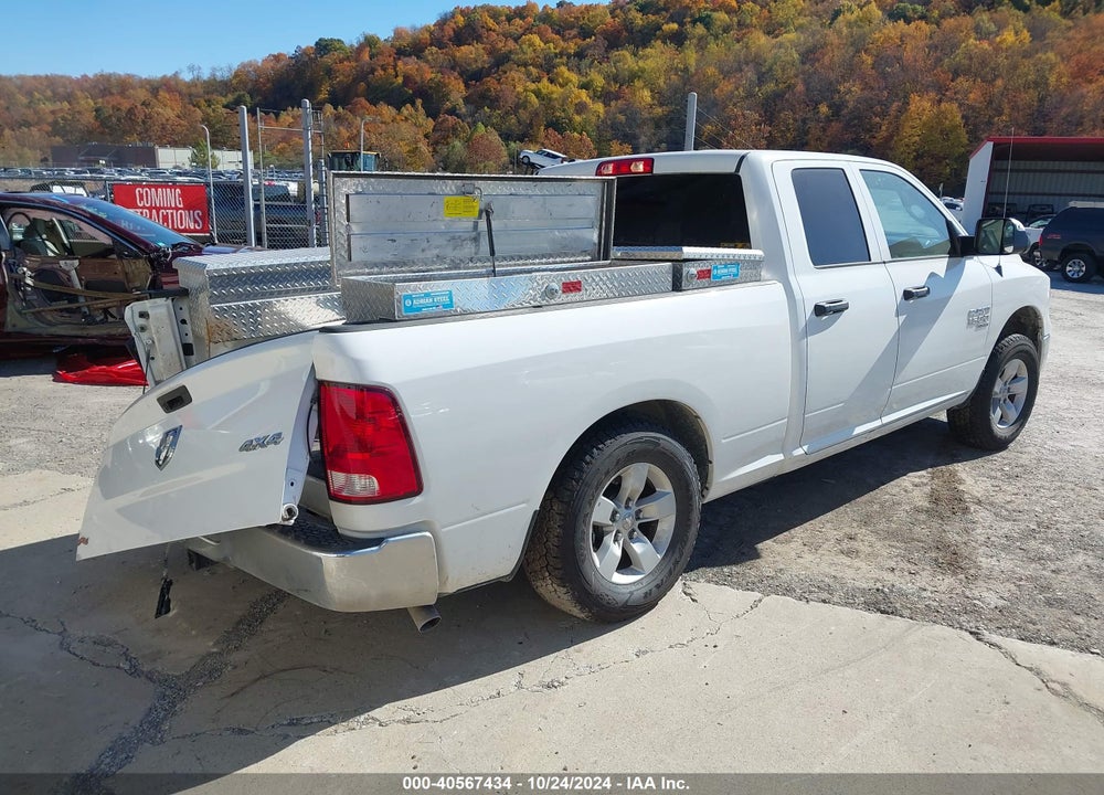 2022 RAM 1500 CLASSIC TRADESMAN 4X4 6'4 BOX VIN: 1C6RR7FG6NS226590